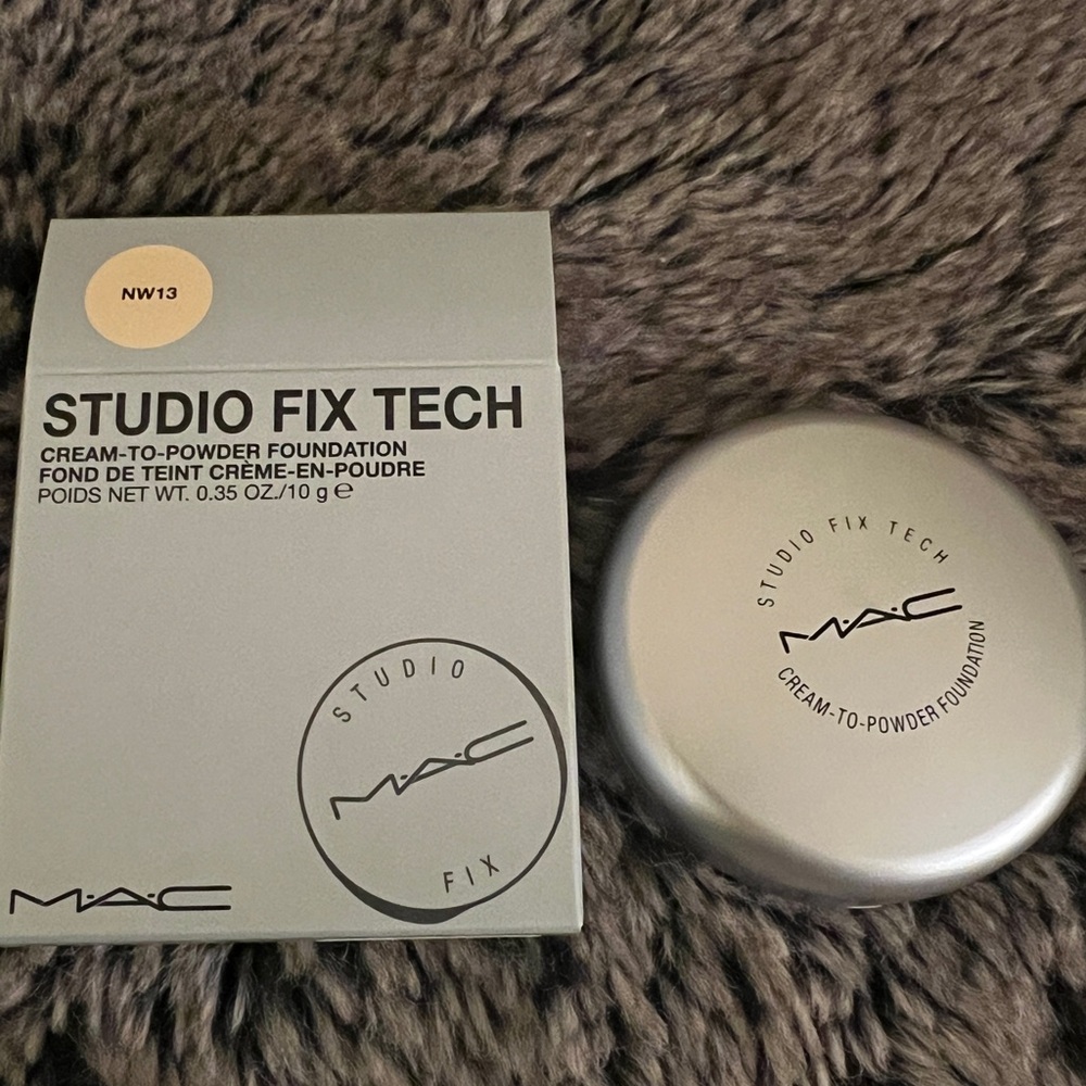MAC STUDIO FIX TECH CREAM-TO-POWDER FOUNDATION NW13